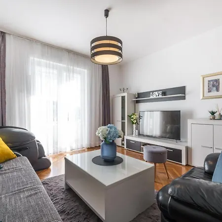 Apartment Sunset Free Parking