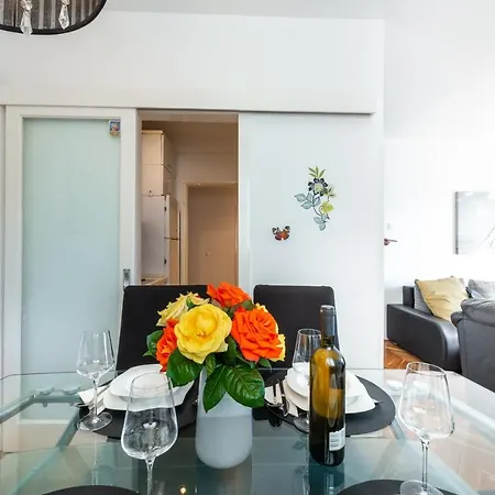 Sunset Free Parking Apartment *