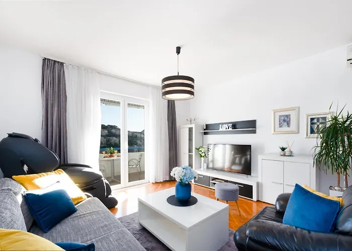 Sunset Free Parking Ragusa