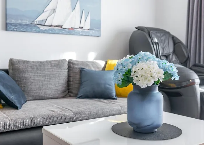 Sunset Free Parking * דוברובניק