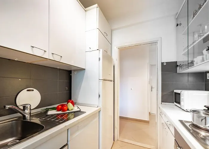 Sunset Free Parking דוברובניק